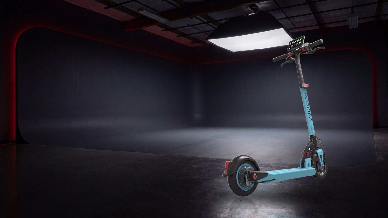 INOKIM Light 3 in the studio, CarPlay on the handlebar