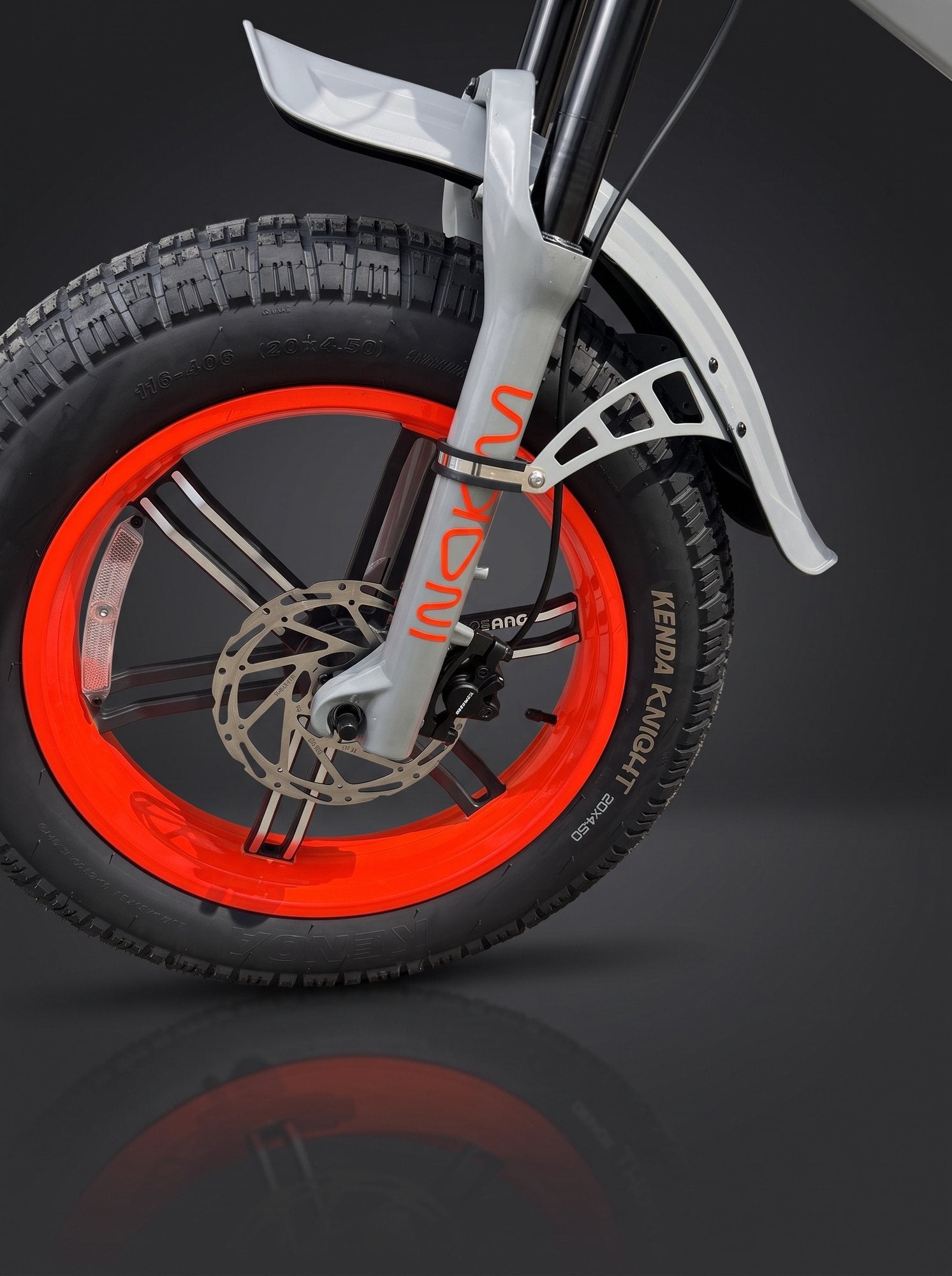 Kenda Knight 20 x 4.5 fat tyre